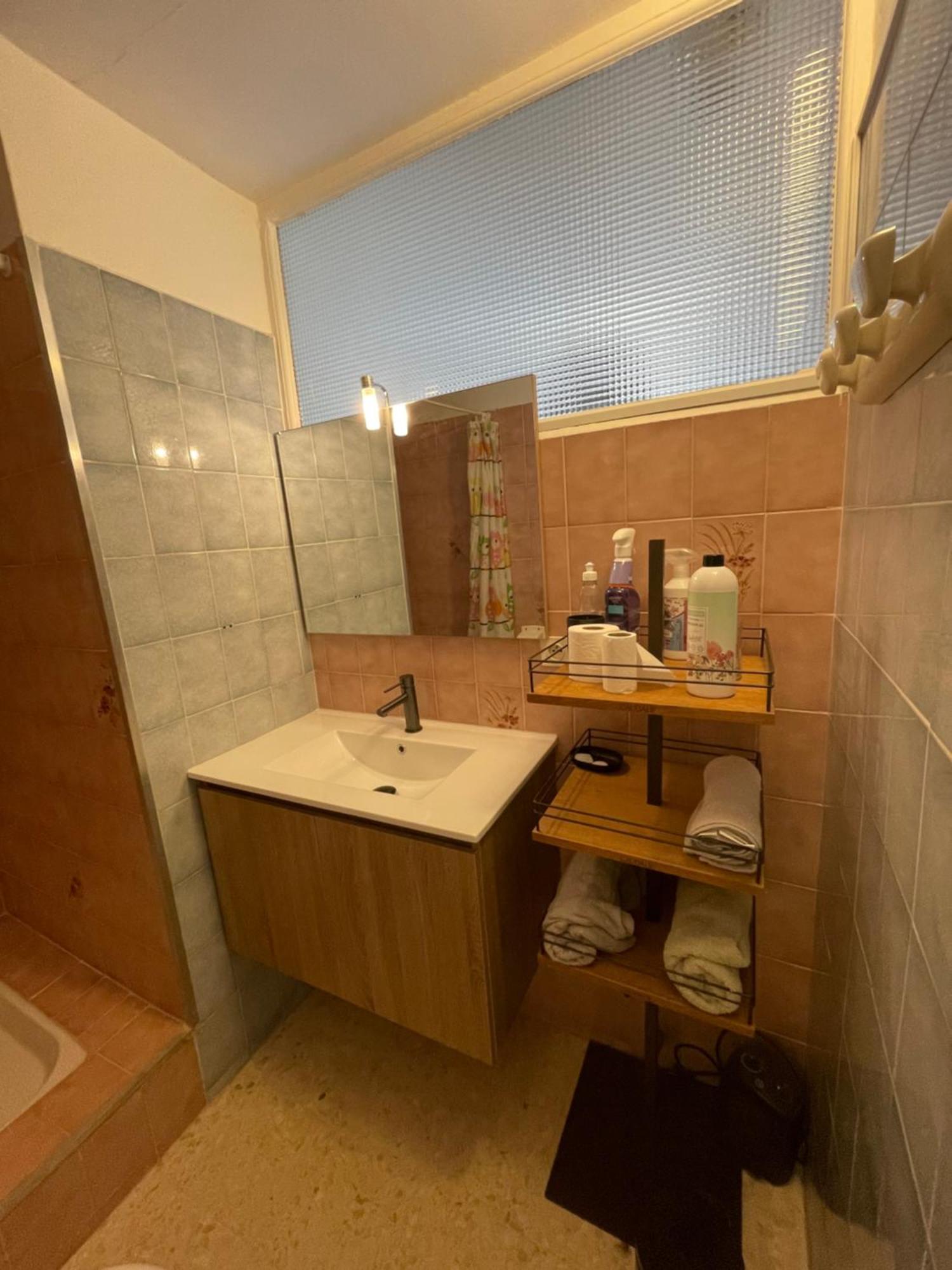 Maison d'hôtes Les prairies Mas Roux à Raphèle Chambre photo